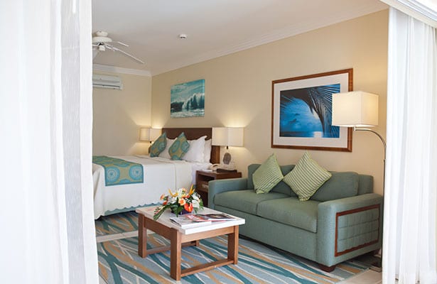 Ocean View One Bedroom Suite bedroom_67